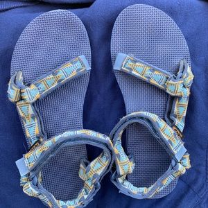 Blue Teva’s